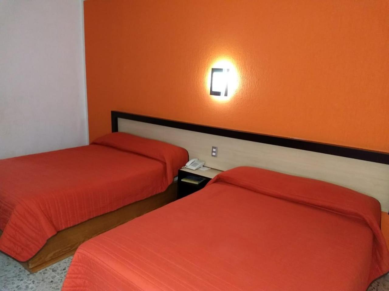 Hotel Montreal León Exteriör bild
